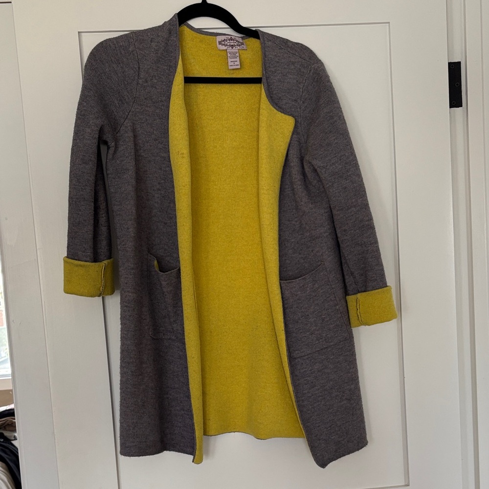 Stylish Open-Front Cardigan in Gray and Yellow